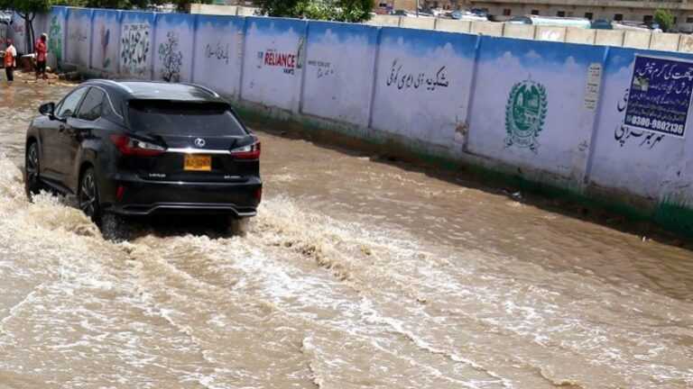 ΗΠΑ: 44 άνθρωποι αγνοούνται από την πλημμύρα στη Βιρτζίνια