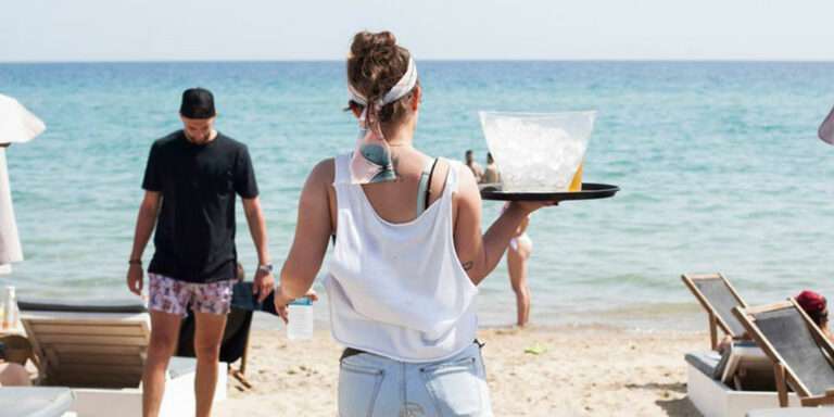 Κατάργηση του 40ωρου και του 5θήμερου στον επισιτισμό με βούλα Υπουργέιου Εργασίας