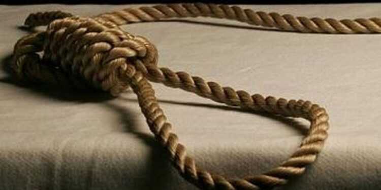 Τραγωδία που σοκάρει: Μητέρα μπήκε σπίτι και αντίκρισε κρεμασμένο τον γιο της