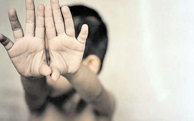 Σοκάρουν οι αποκαλύψεις για την νηπιαγωγό που φέρεται να ασελγούσε σε 3χρονα παιδιά