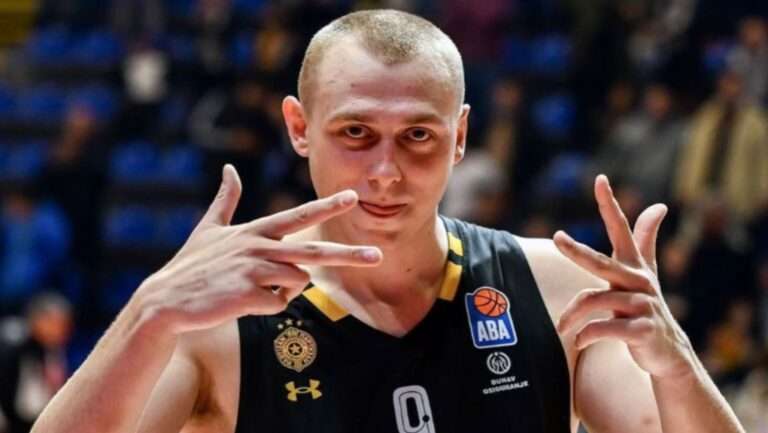 Ο Πέσιτς “έκοψε” και τον Σμάιλαγκιτς