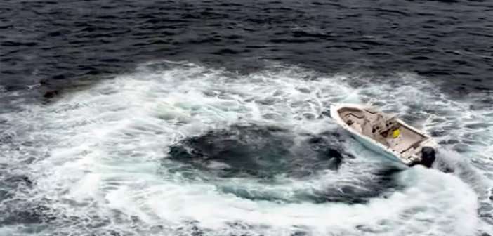 Απίστευτο περιστατικό στον Αμβρακικό: Ακυβέρνητο σκάφος κυνηγούσε… τον χειριστή του (video)