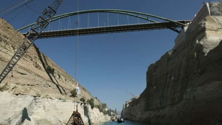 Τραγωδία στον Ισθμό Κορίνθου: Νεκρός άνδρας που έπεσε από τη γέφυρα