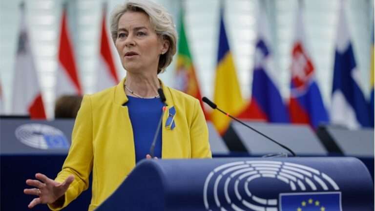 Διπλασιασμό της πυροσβεστικής ικανότητας της ΕΕ ανακοίνωσε η φον ντερ Λάιεν, με αναφορά στην Ελλάδα