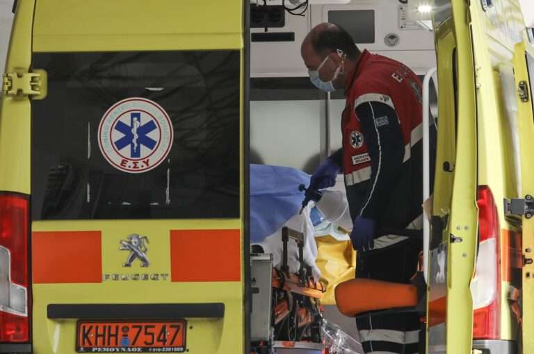 Διπλή τραγωδία: Πατέρας και γιος πέθαναν με διαφορά λίγων ωρών