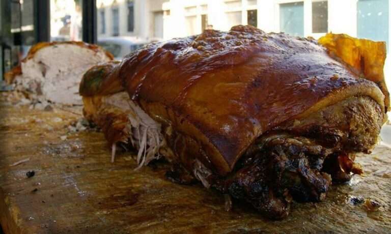 Η γουρουνοπούλα έσπειρε τον όλεθρο – Πάνω από 15 άτομα στο νοσοκομείο