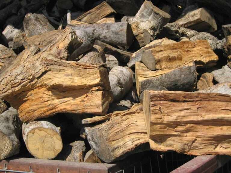 «Φωτιά» οι τιμές στα καυσόξυλα στην Ήπειρο