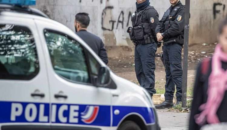 Φρίκη στο Παρίσι: Πτώμα ένος 12χρονου κοριτσιού εντοπίστηκε μέσα σε βαλίτσα