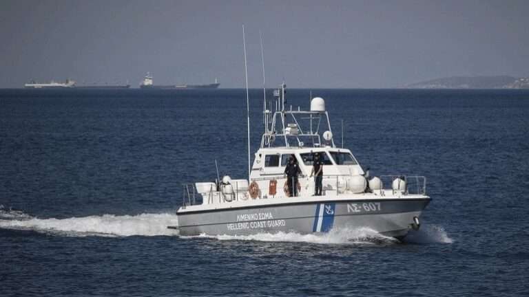 Διασώθηκαν 87 μετανάστες μετά το σήμα κινδύνου από ιστιοφόρο ανοιχτά της Πρέβεζας