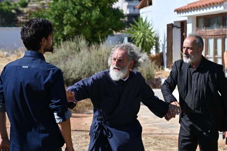 ΣΑΣΜΟΣ: Ο Αστέρης αντιμέτωπος με τον Σταύρο και τον Παύλο! – Δείτε το sneak preview