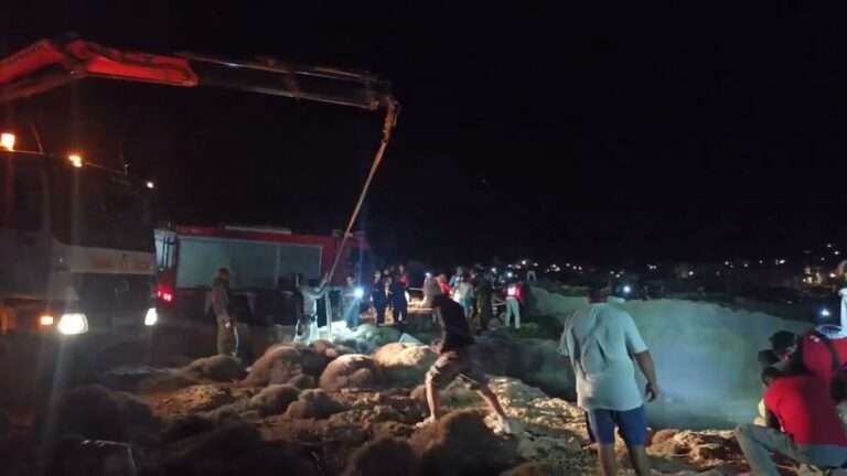 17 νεκροί και δεκάδες αγνοούμενοι στα δυο ναυάγια μεταναστών σε Κύθηρα και Λέσβο