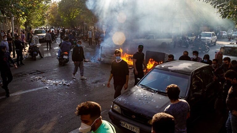 Ιράν: Πάνω από 70 νεκροί μέσα σε μια εβδομάδα κατά τη διάρκεια των διαδηλώσεων