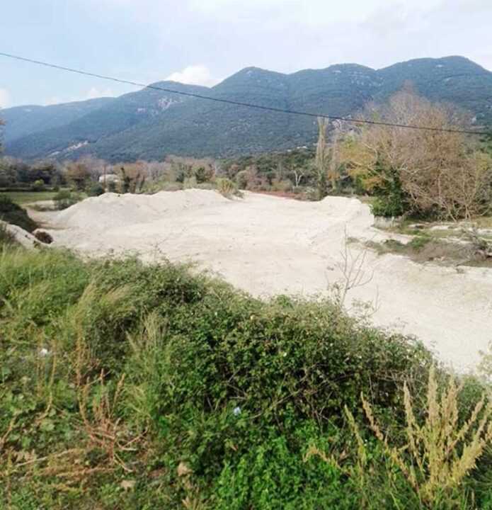 Λούρος ποταμός: Υποβάθμιση του περιβάλλοντος και περιβαλλοντική ζημιά διαπίστωσαν οι Επιθεωρητές Περιβάλλοντος – Σε τεχνητή τάφρο με χαλίκι παρά με ποτάμι μοιάζει η κοίτη