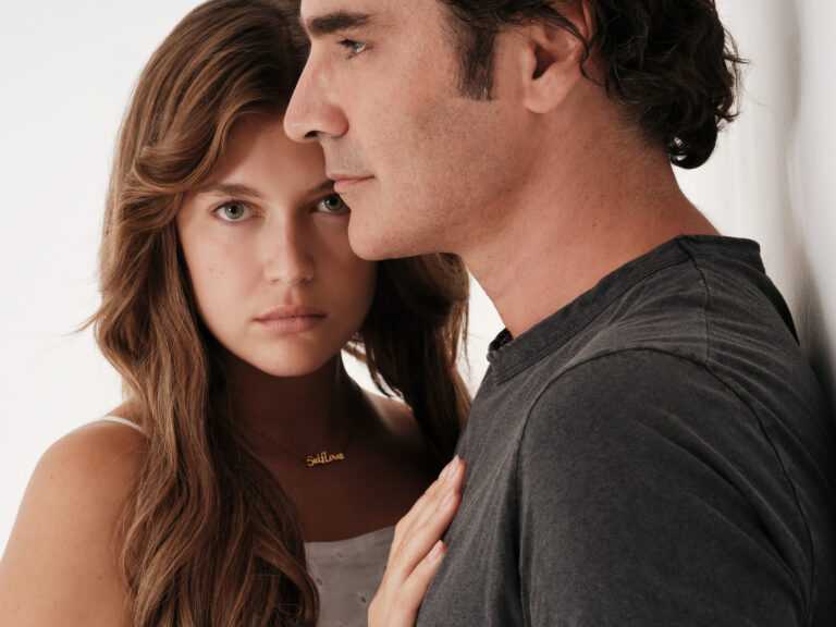 Πανηγυρίζουν την πρωτιά του Μαέστρο σε μια ζώνη δίχως ανταγωνισμό…