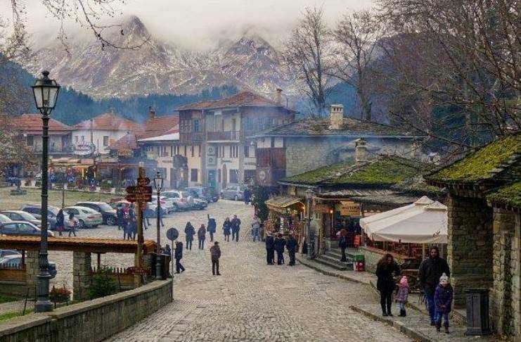 «Βούλιαξε» η Ήπειρος το τριήμερο της 28ης Οκτωβρίου – Πλήθος επισκεπτών κατέκλυσε τα χωριά…
