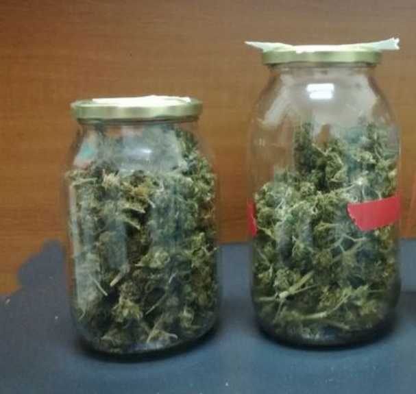 Συνελήφθη στην Άρτα με βάζα γεμάτα χασίς