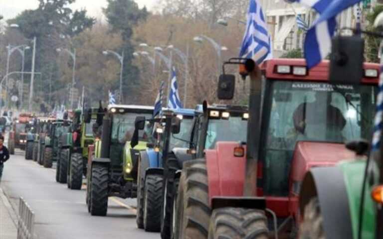 Αγρότες: Ετοιμάζονται για μπλόκα στην Εθνική – Πού θα βγάλουν τα τρακτέρ