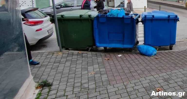 Απαράδεκτες εικόνες στην Άρτα – Τοποθέτησαν κάδους σκουπιδιών σε διάβαση και ράμπα ΑμεΑ