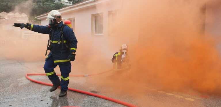 Εντυπωσιακή άσκηση της Πυροσβεστικής Υπηρεσία στο 2ο Δημοτικό Σχολείο Πάργας