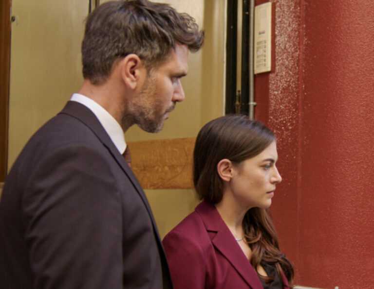 «Παγιδευμένοι» – spoiler: Ο Αλέκος βρίσκει το έγγραφο που «καίει» την Άννα για να μπει στη φυλακή!