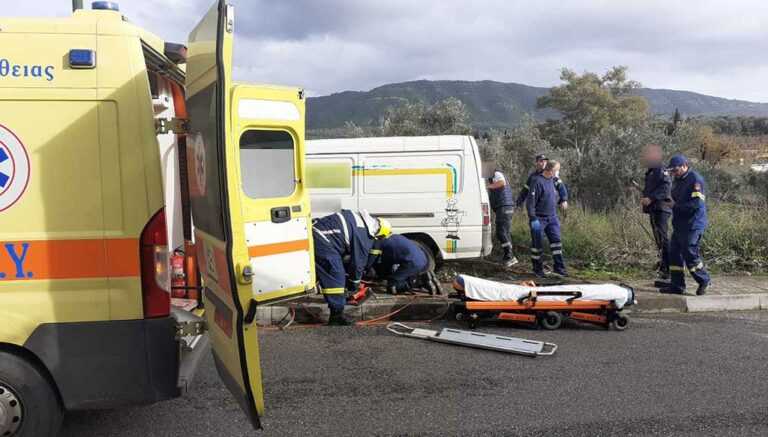 Φορτηγάκι παρέσυρε και σκότωσε ηλικιωμένη – Τραυματίστηκε και η οδηγός του οχήματος