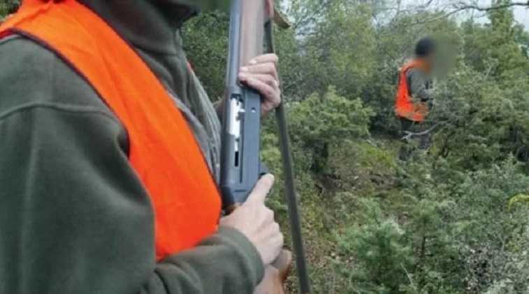 Μάχη για τη ζωή του δίνει 31χρονος κυνηγός – Τον πέρασαν για αγριογούρουνο τον πυροβόλησαν και τον εγκατέλειψαν