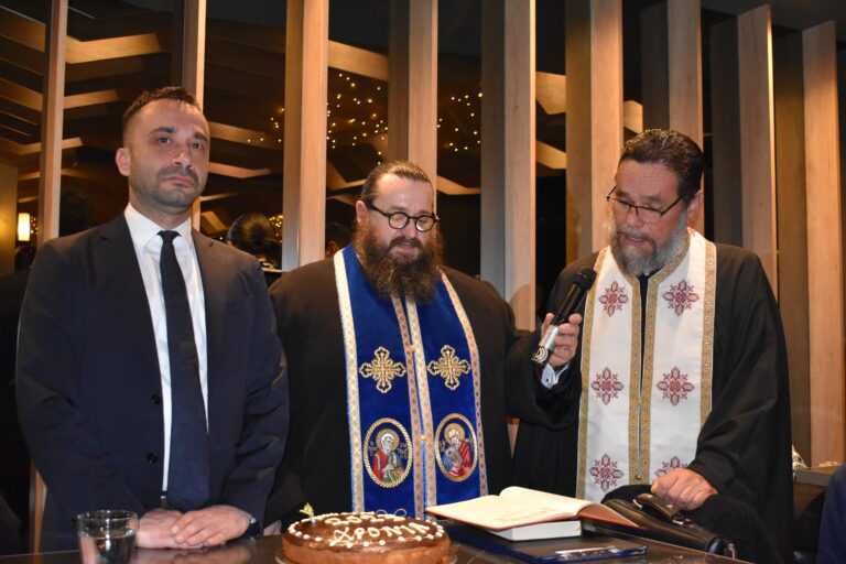 Με πλήθος κόσμου και πολλά χαμόγελα η Κοπή Βασιλόπιτας του Ντίνου Παπαδημητρίου