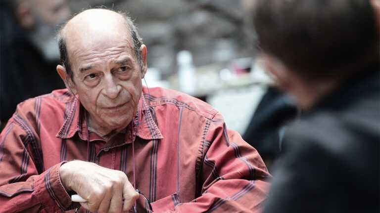 Μανούσος Μανουσάκης: «Δεν ξέρω καν ποιος είναι ο Γιώργος Αγγελόπουλος»