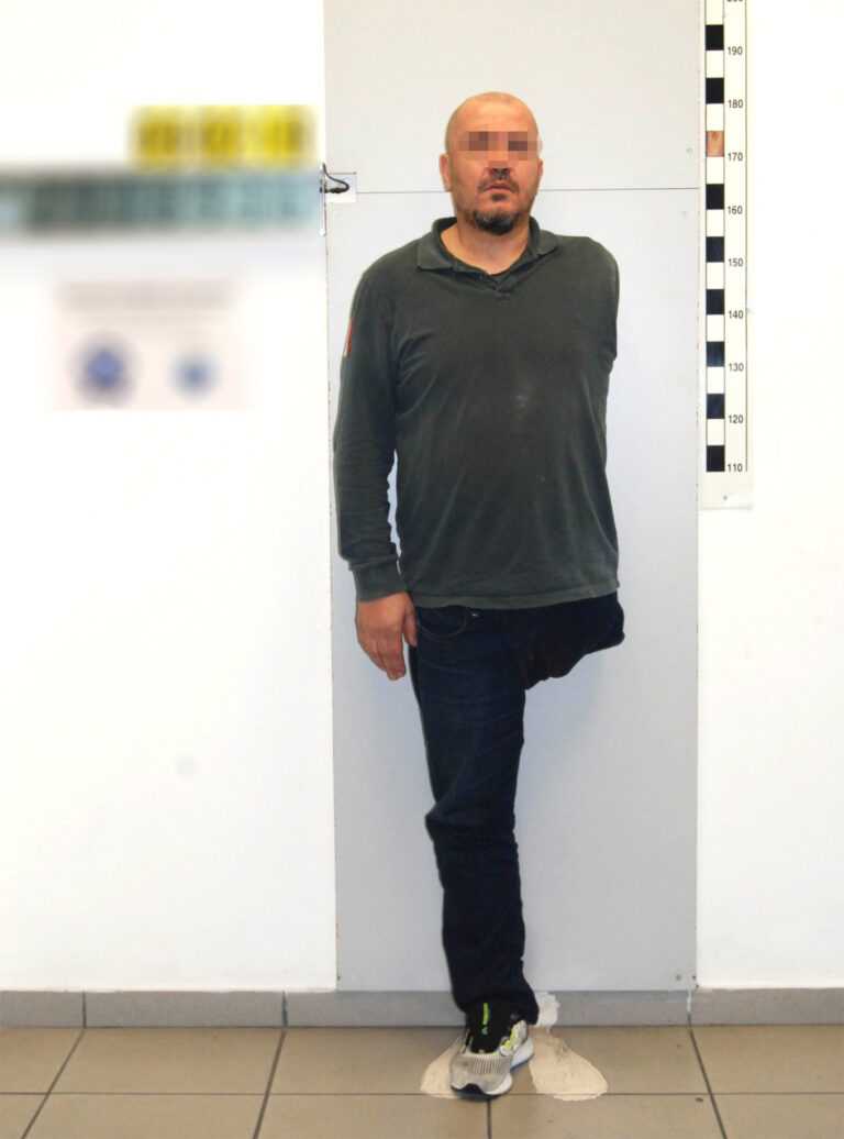 Συνελήφθη ο διαβόητος κακοποιός με το ένα χέρι και ένα πόδι που είχε ρημάξει σπίτια σε Πρέβεζα και Άρτα  