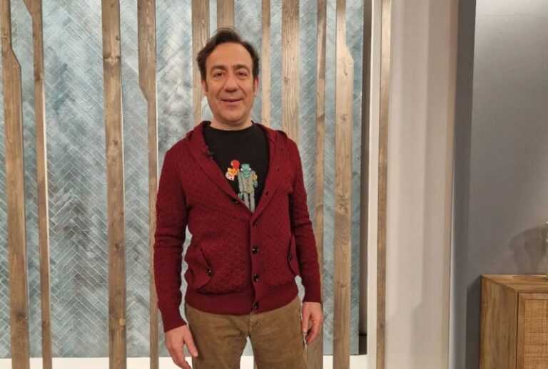 Σωτήρης Καλυβάτσης: «Είμαι πάντα ευδιάθετος. Αλλιώς δεν κυκλοφορώ, δεν θα σας αρέσω πάρα πολύ»