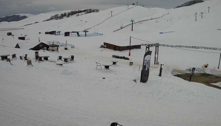 Στα λευκά ντύθηκαν όλα τα βουνά της Ηπείρου!