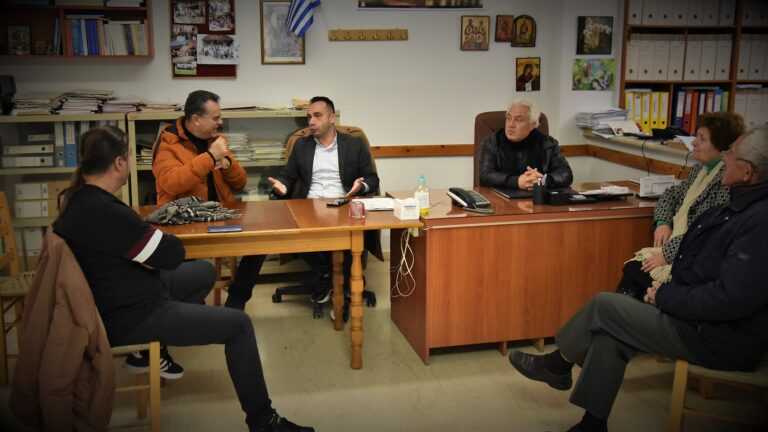 Με τους τρίτεκνους και τους πολύτεκνους ο Ντίνος Παπαδημητρίου