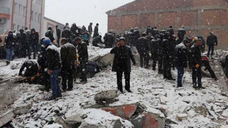 Τουρκία: Στους 1.121 οι νεκροί, στους 7.634 οι τραυματίες από τον σεισμό σύμφωνα με τις αρχές