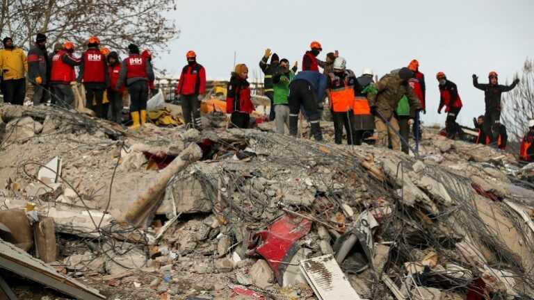 Πάνω από 1.500 διασώστες και ιατρούς στέλνει στην Τουρκία η Ευρωπαϊκή Ένωση μέσω του Μηχανισμού Πολιτικής Προστασίας