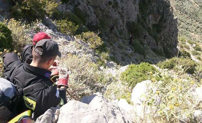 Ανατριχιαστικός ακρωτηριασμός κυνηγού στα Γιάννενα – Έπεσε σε γκρεμό και καταπλακώθηκε από βράχο