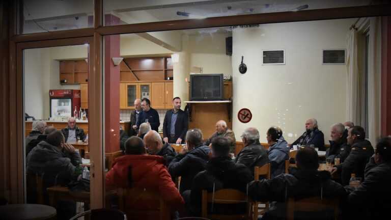 Με αμείωτη ένταση συνεχίζει τις επαφές του με τους πολίτες της Άρτας ο πολιτευτής της Νέας Δημοκρατίας Ντίνος Παπαδημητρίου