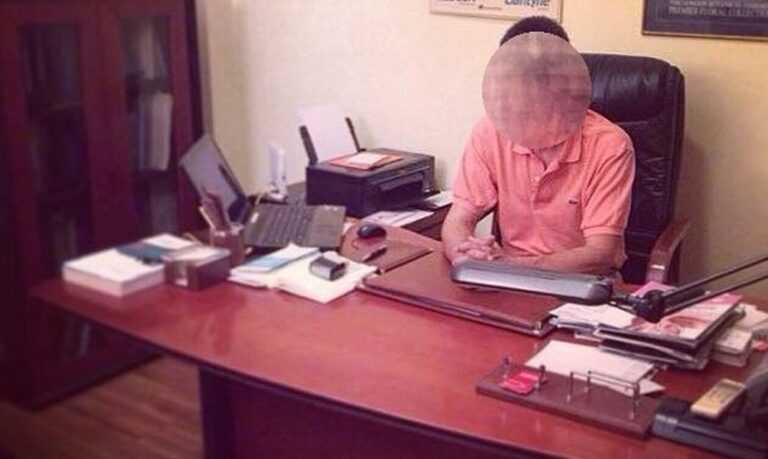 Αποτροπιασμό: Αυτός είναι ο γνωστός γιατρός που κατηγορείται ότι βίαζε τη 12χρονη στο ιατρείο του