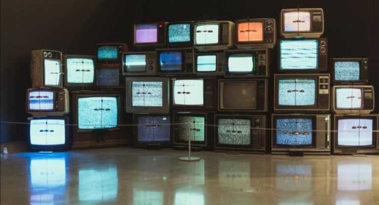 Αχαλίνωτο σεξ σε τηλεοπτικό κανάλι…