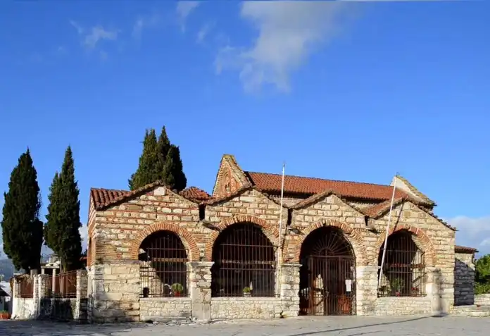 Ο ναός της Αγία Θεοδώρα στην Άρτα (Βίντεο)