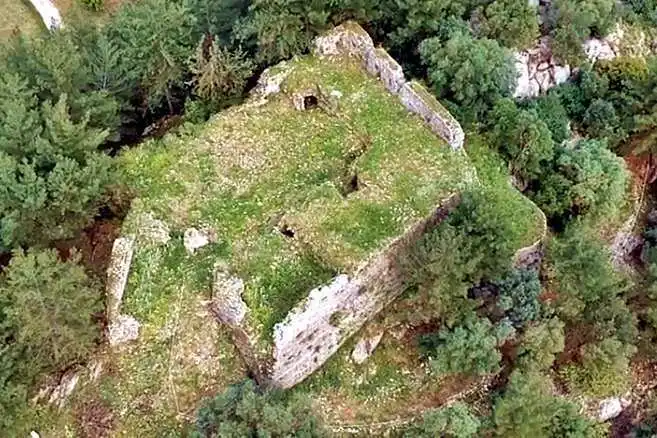 Κάστρο Μαργαριτίου! Ενα κομμάτι ιστορίας μέσα στο χρόνο!