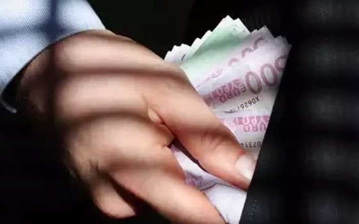 Απάτη στα Γιάννενα: Πλήρωσε 8.000 ευρώ για ένα επίδομα της ΔΕΗ που δεν πήρε!