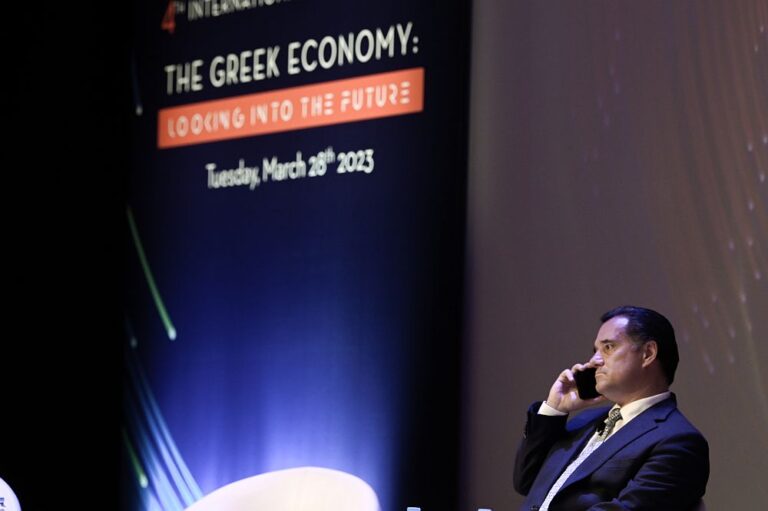 «Χρυσή» σύμβαση στην Ελληνική Αεροπορική Βιομηχανία για συνεργάτιδα του Άδωνη και πρώην υποψήφια της ΝΔ