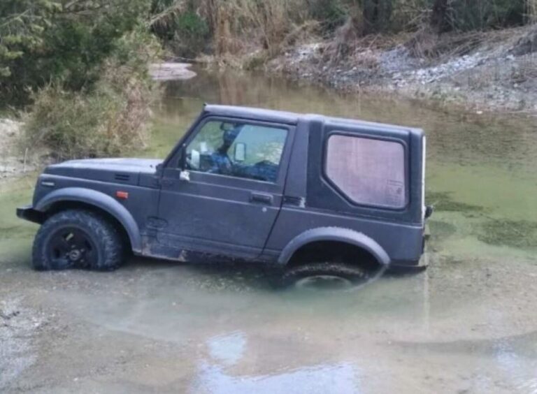 Νεκρός στο αυτοκίνητό του εντοπίστηκε 54χρονος που αγνοούνταν – Το αυτοκίνητό του είχε ακινητοποιηθεί μέσα σε ποτάμι.