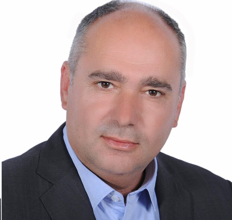 Tην υποψηφιότητά του στις αυτοδιοικητικές εκλογές ανακοίνωσε ο Προέδρος της τοπικής κοινότητας Καναλακίου Ιωάννης Δήμας.