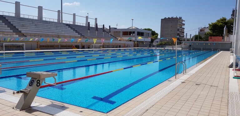 Πώς φωτογράφιζε τις ανήλικες στο κολυμβητήριο ο 57χρονος διεστραμμένος παιδόφιλος – Είχε πάνω του 3 φωτογραφικές και 2 βιντεοκάμερες