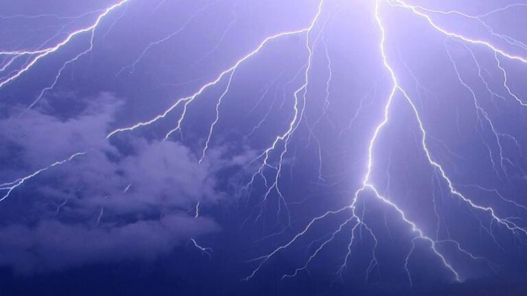 Έκτακτο δελτίο από την ΕΜΥ: Έρχονται βροχές και καταιγίδες σε Ήπειρο και Ιόνιο