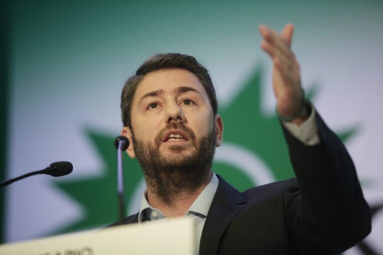 Ανδρουλάκης για τράπεζα θεμάτων: Το επιτελικό κράτος αποδείχθηκε για άλλη μια φορά επιτελικό χάος