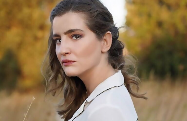 Μαρία Κίτσου: «Με λένε ακόμα “Λενιώ”. Γι’ αυτό απείχα από την τηλεόραση»