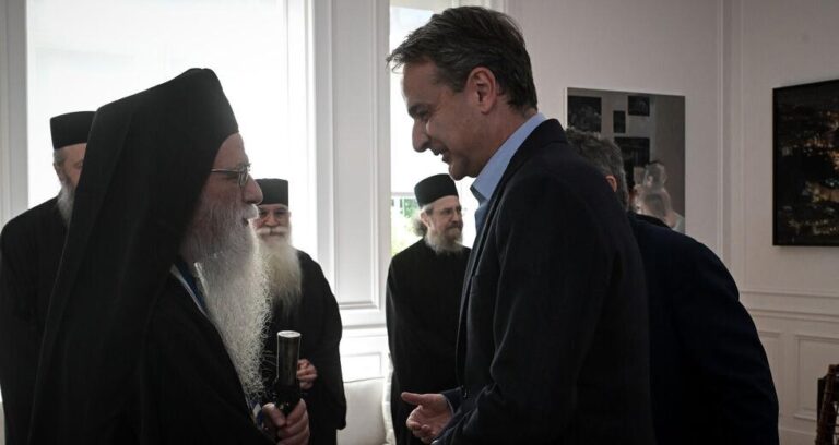 Με «δώρα» ύψους 40 εκατ. ευρώ ετοιμάζεται να μεταβεί ο Κυρ. Μητσοτάκης στο Αγιον Ορος – Ευλογημένο το Ταμείο Ανάκαμψης