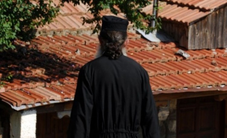 Σε 8 μήνες φυλάκιση καταδικάστηκε ο μοναχός απο τα Γιάννενα που κατηγορείται για απόπειρα βιασμού τουρίστριας